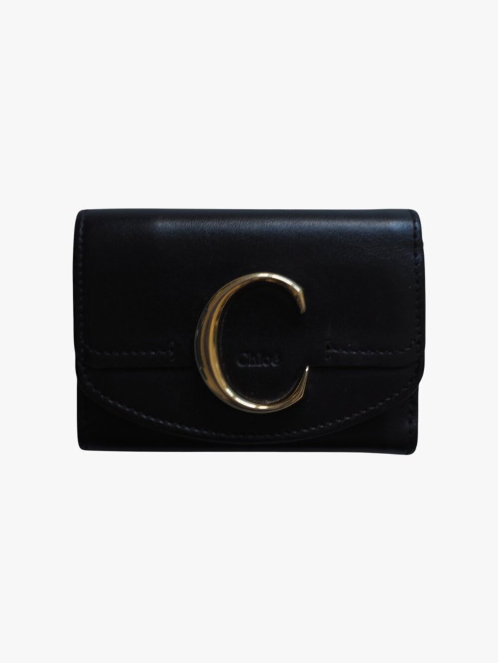 CHLOE | 100% LEATHER BLACK C SMALL TRI-FOLD WALLET